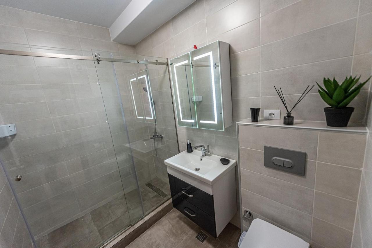 Sunrise Mamaia Apartment ภายนอก รูปภาพ