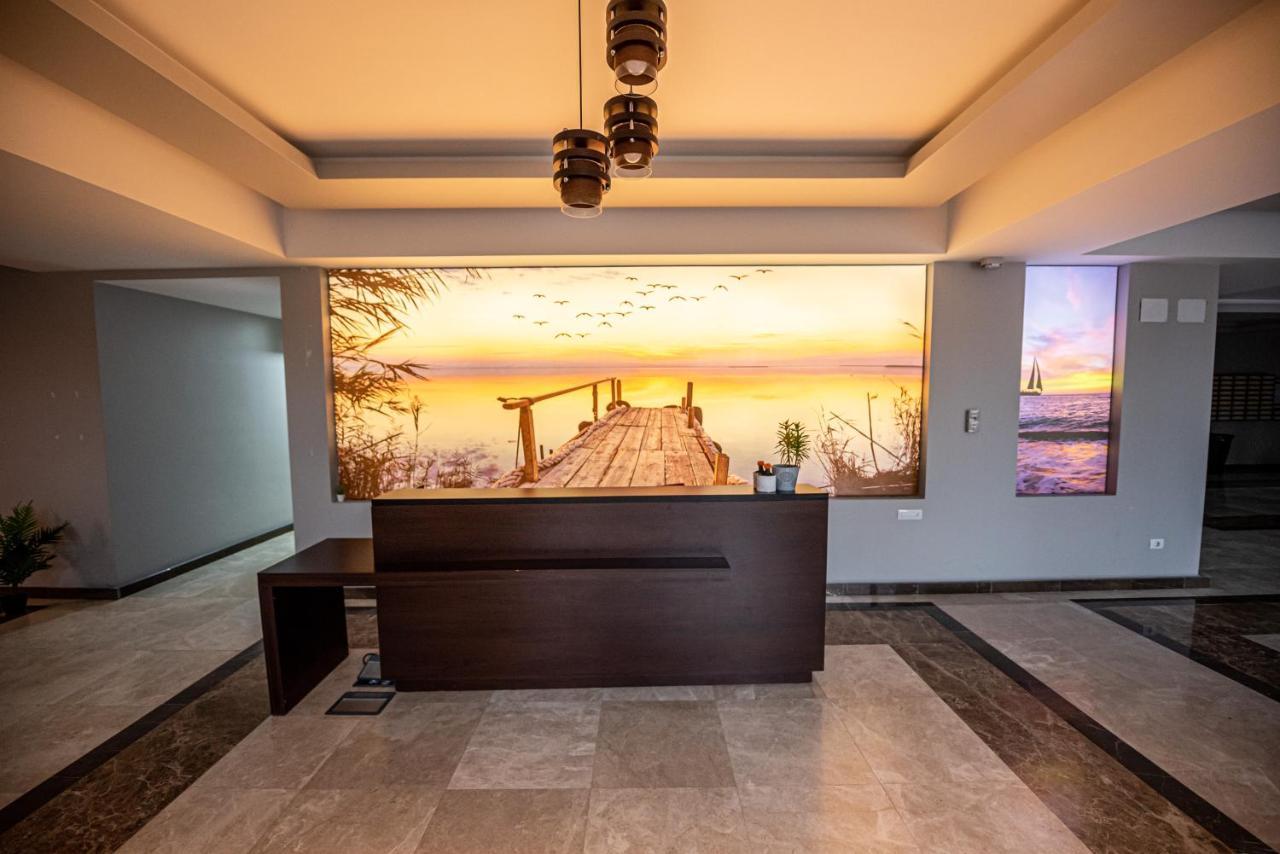 Sunrise Mamaia Apartment ภายนอก รูปภาพ